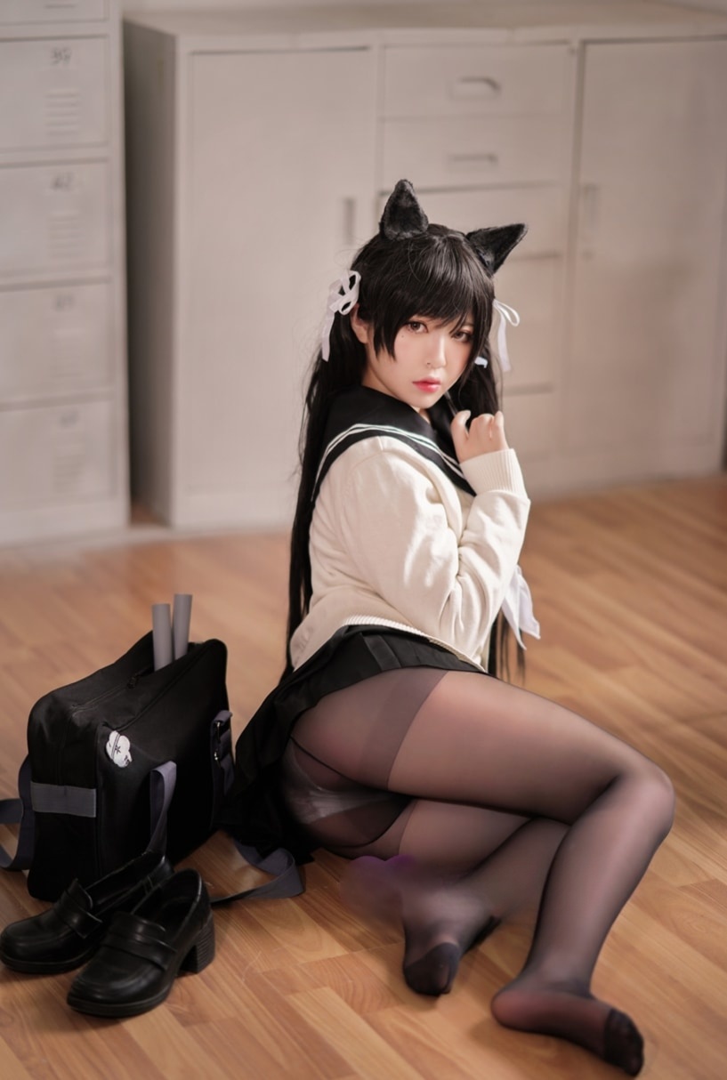 半半子 爱宕 学园幻想曲-完美佳人-漫拍社