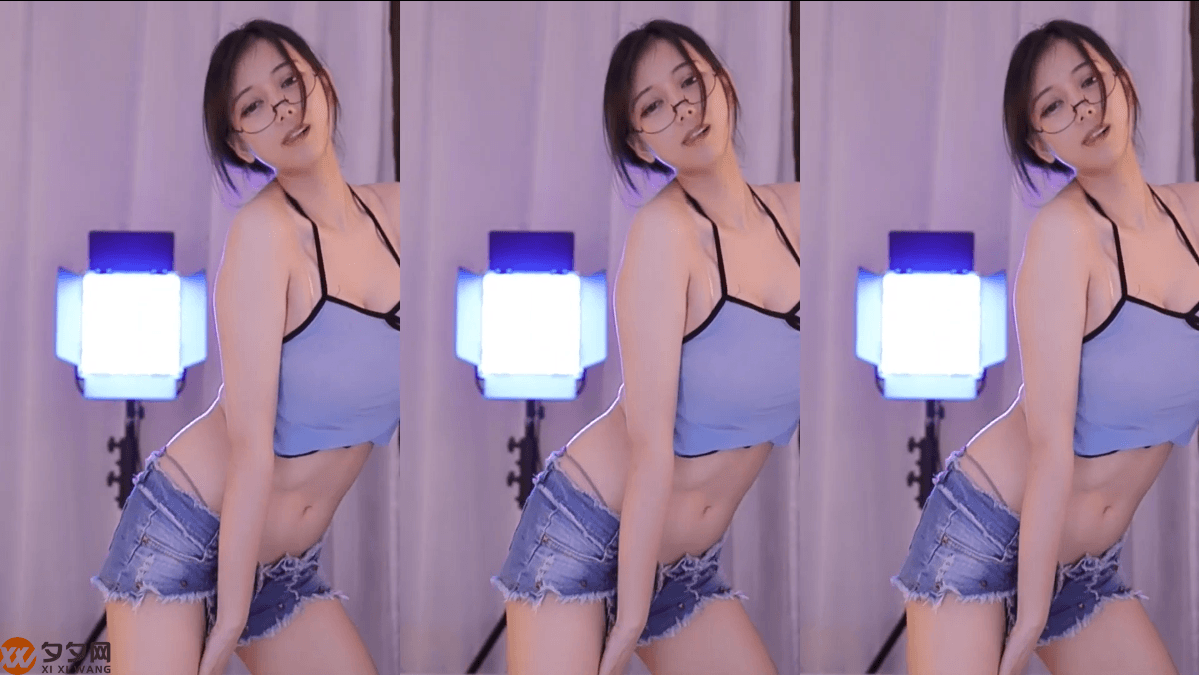 斗鱼阿秋n定制跳舞视频合集[20V/1.41G]-作品推荐