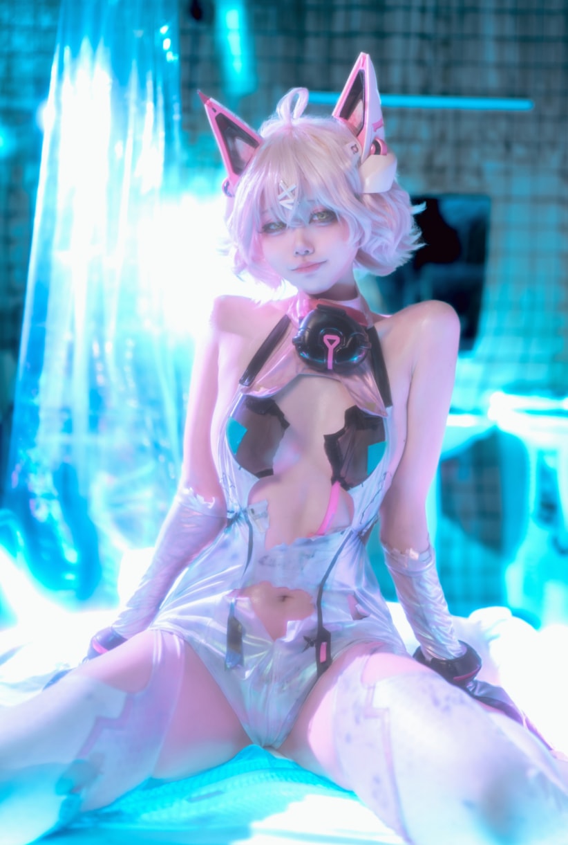 安食Ajiki 交错战线——绯猁-珍藏版-漫拍社