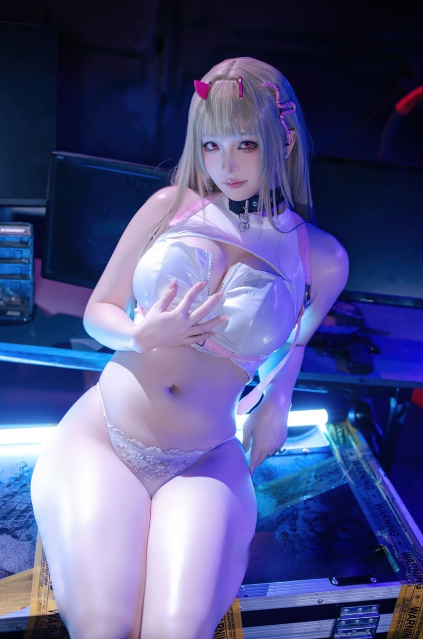 屿鱼 胜利女神：妮姬 毒蛇-珍藏版-漫拍社