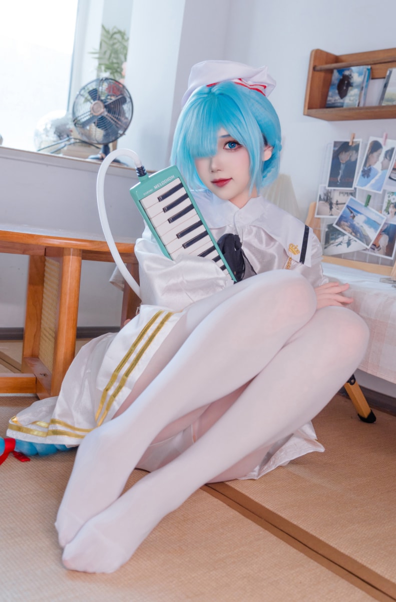 雪晴Astra 碧蓝航线-雅努斯·踌躇的换衣时间-珍藏版-漫拍社