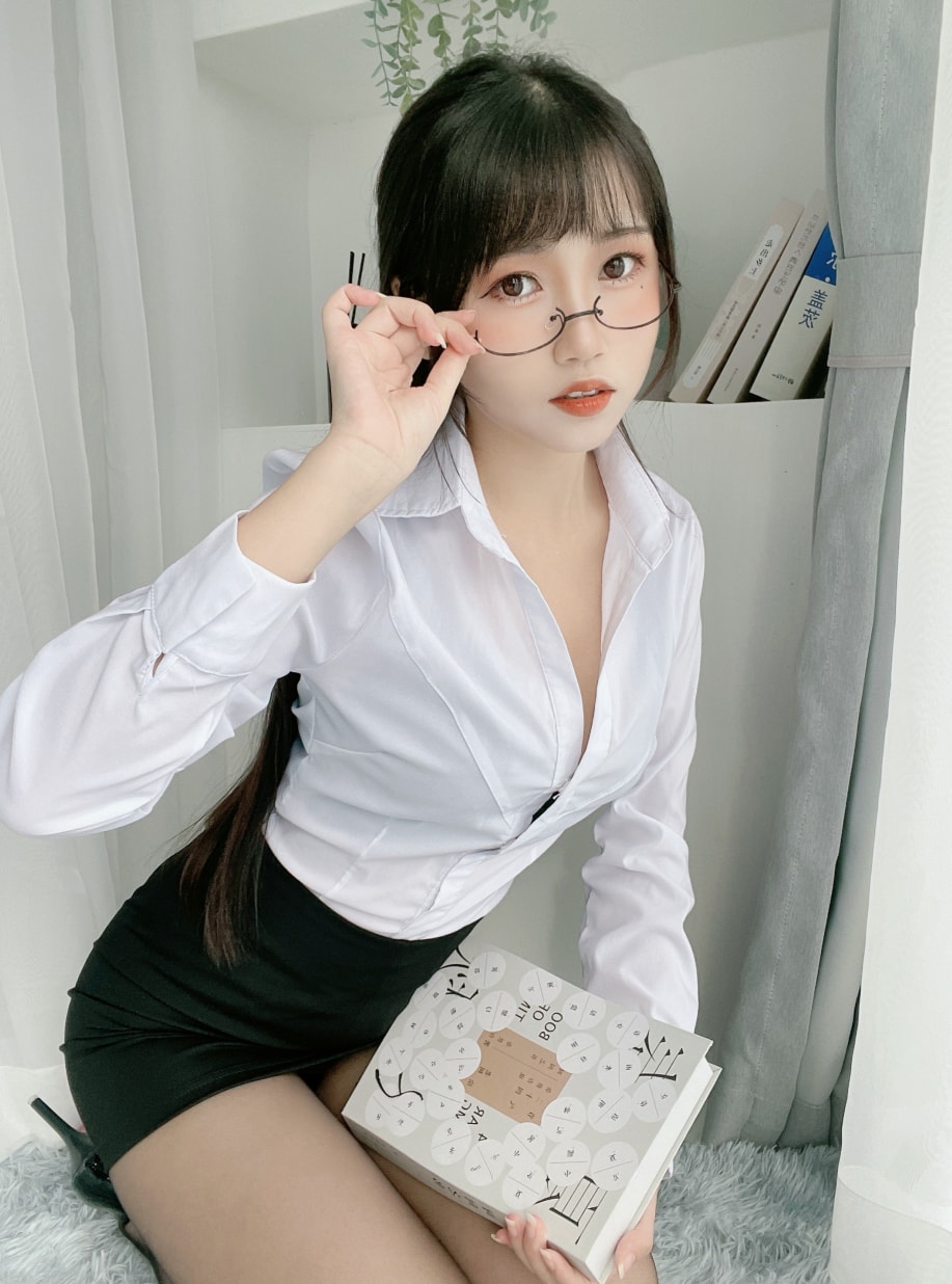 不呆猫 黑斯包臀OL-最佳作品-漫拍社