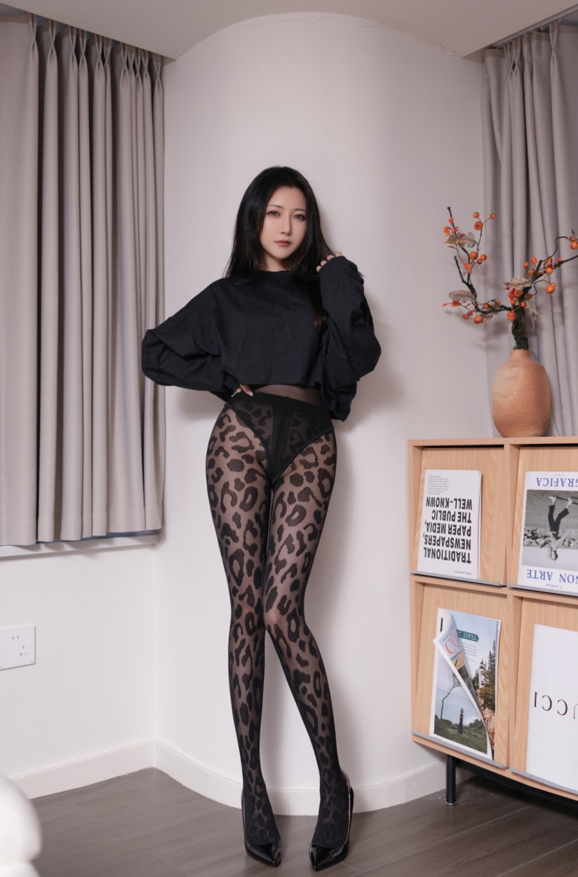 鱼子酱Fish – 杏感的丝-coser推荐