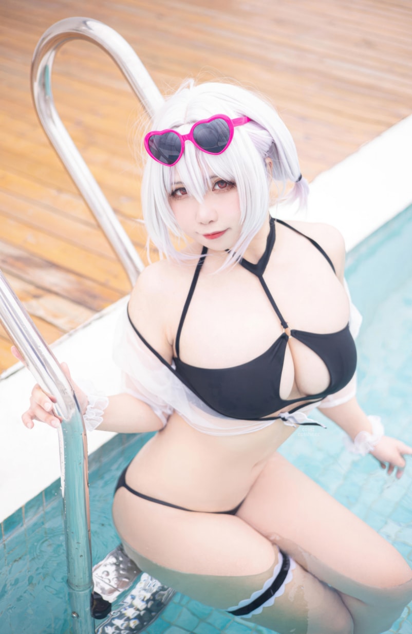 贞子蜜桃 – 天狼星泳装-完美佳人-漫拍社