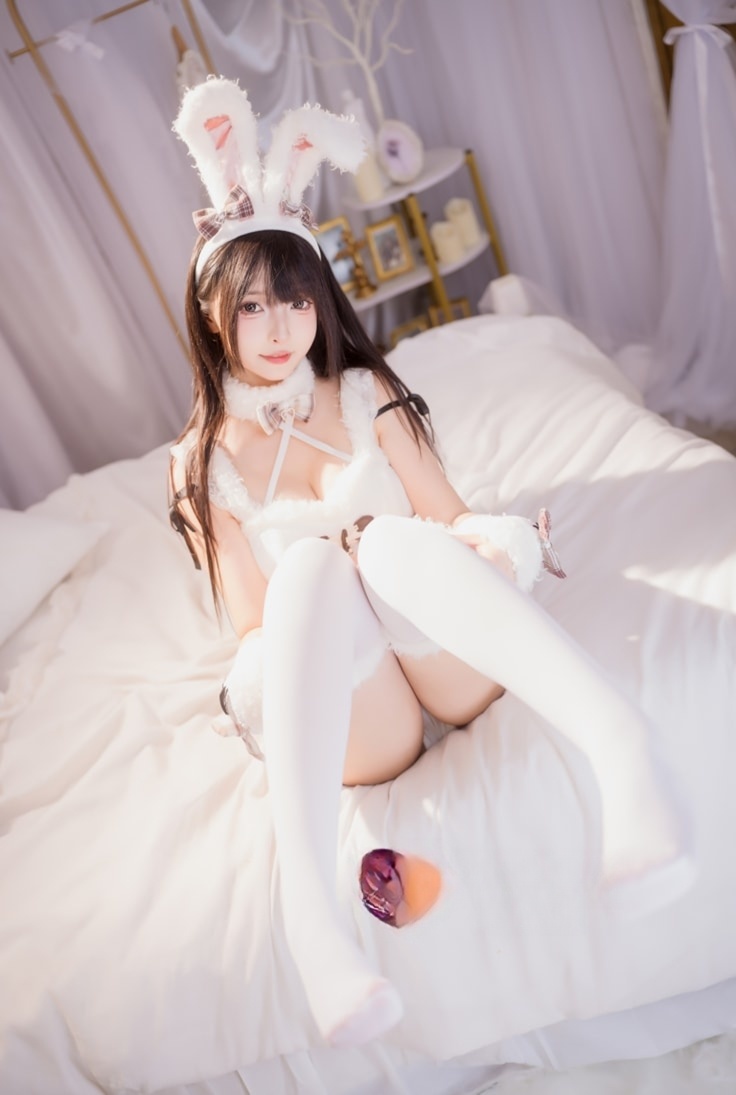 神楽坂真冬 – 毛绒白兔-coser推荐