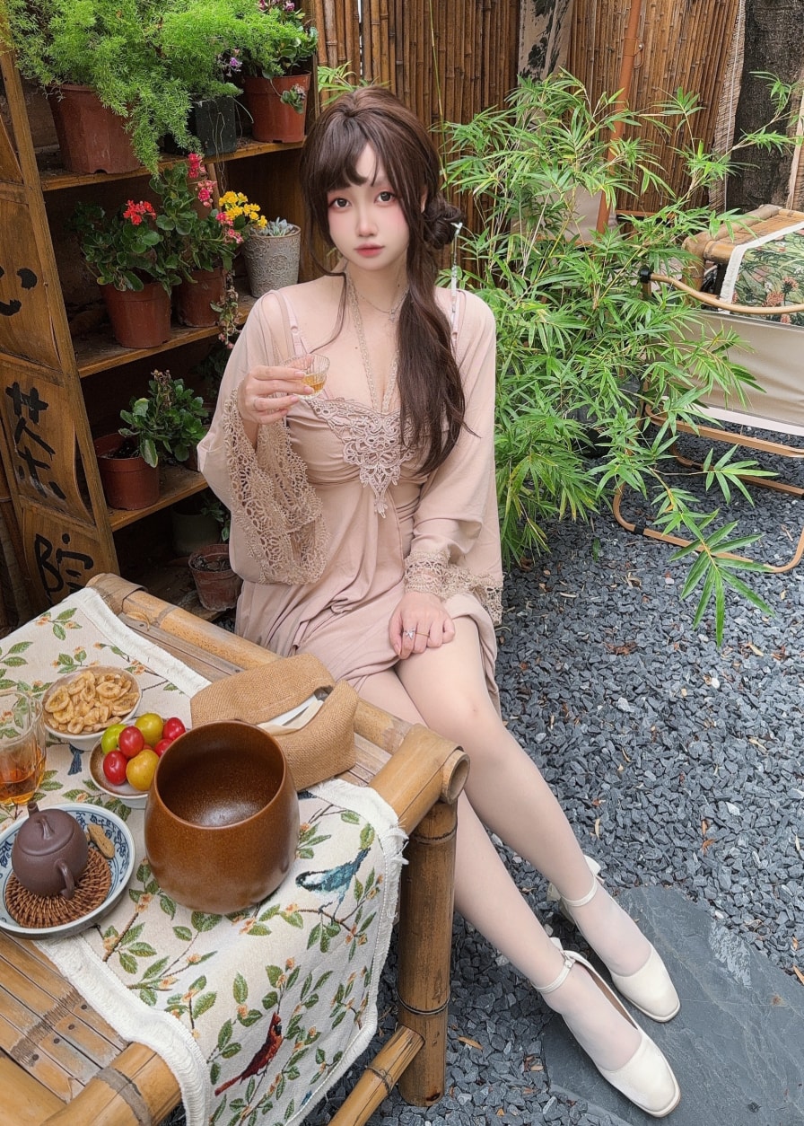 洛桑w伊梓 – 2025-05-专属-猫猫衬衫-不看后悔