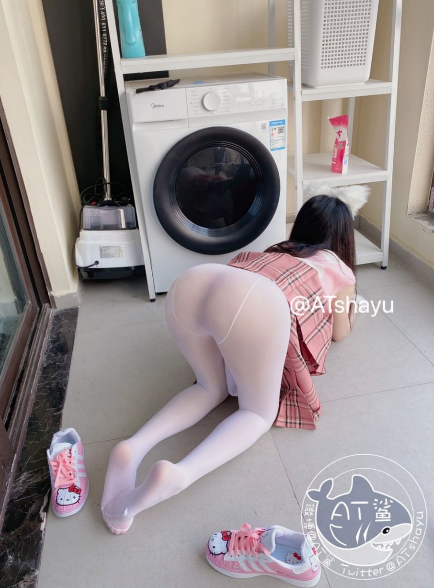 AT鲨 – 白斯宝宝-完美佳人