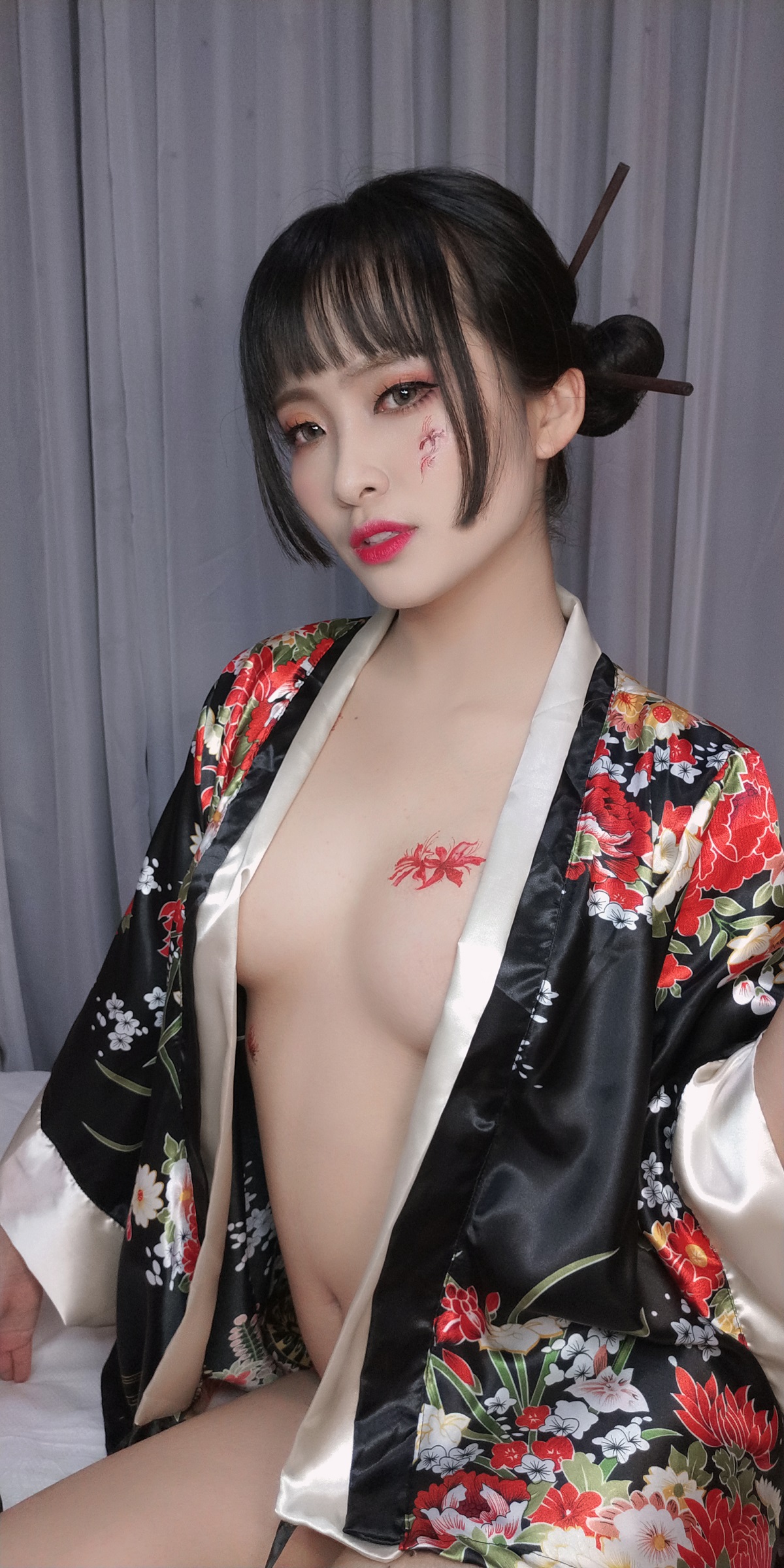 洛璃 LoLiSAMA 作品合集 [80套][持续更新]-不看后悔