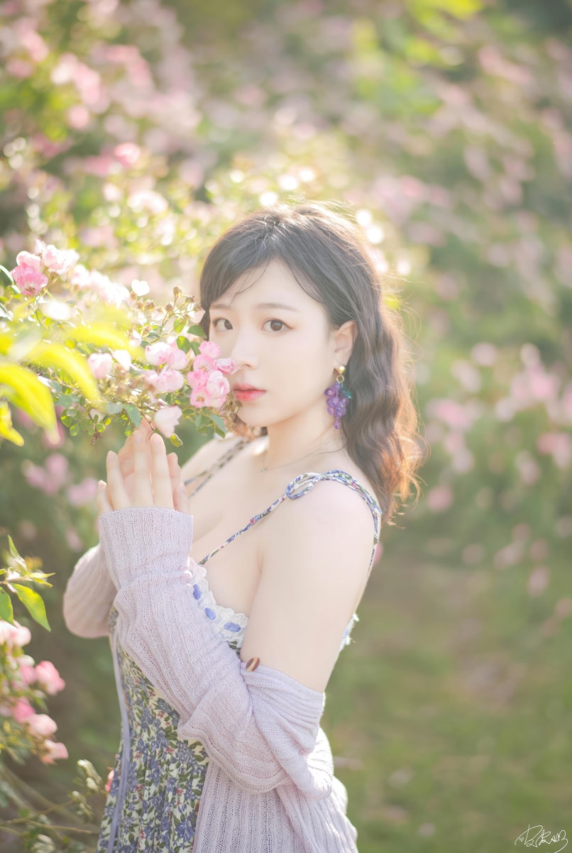 皮皮奶可可爱了啦 蔷薇花-美女推荐-漫拍社