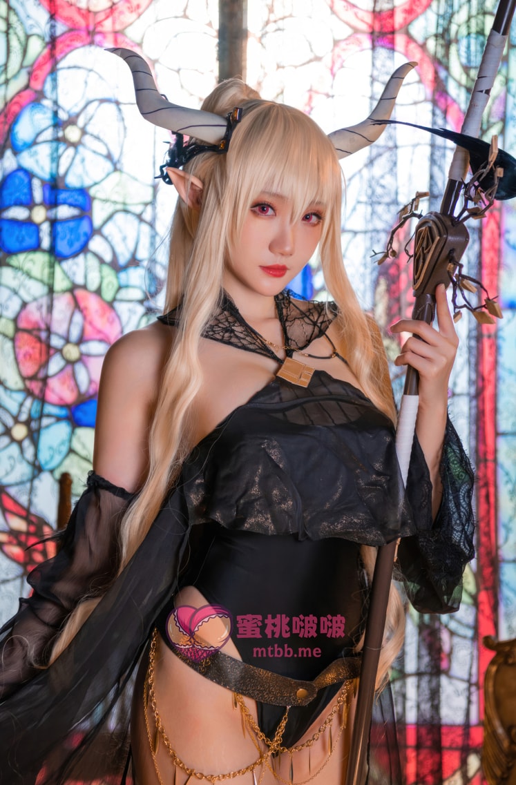 瓜希酱 明日方舟 闪灵 泳装-最佳coser-漫拍社